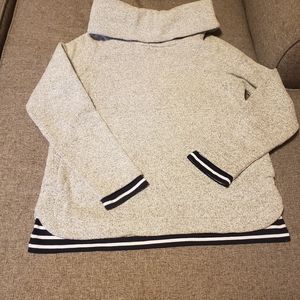 Tommy hilfiger sweater size medium